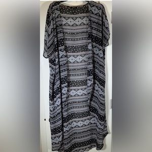 Torrid Duster Cover Up. Short Sleeve. Women's Size 2x-3x